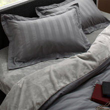 贅沢空間 プレミアム毛布とモダンストライプのカバーリング ベッド用 セット