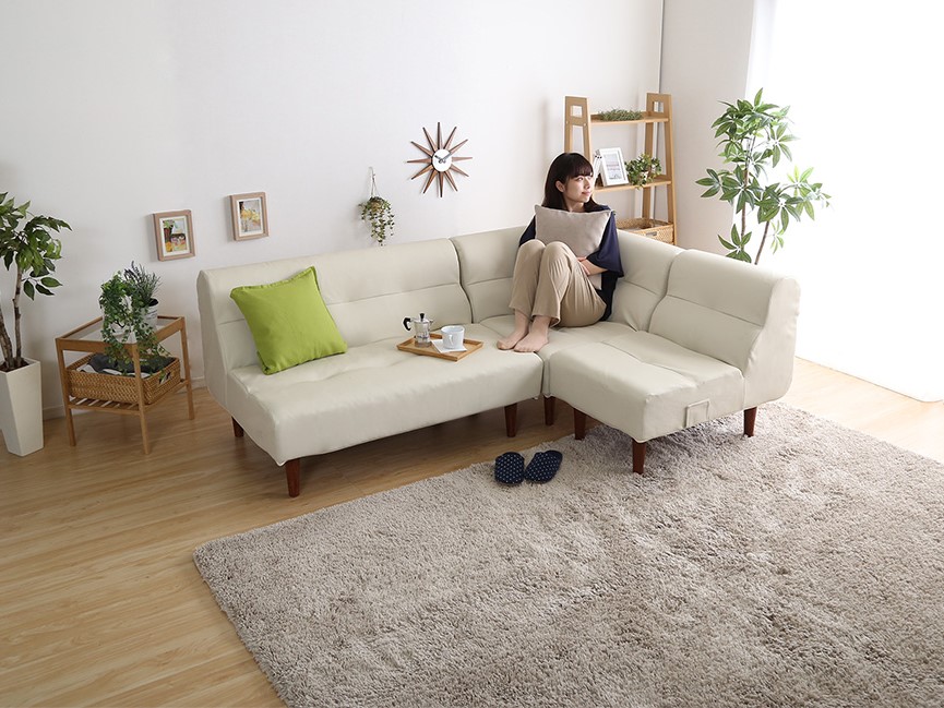 カウチソファの魅力は？ゆったりくつろげるカウチソファの選び方