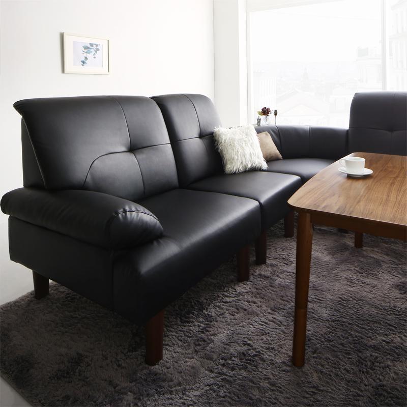 黒の合成皮革製キューブ型ソファ 黒の合成皮革製キューブ型ソファ