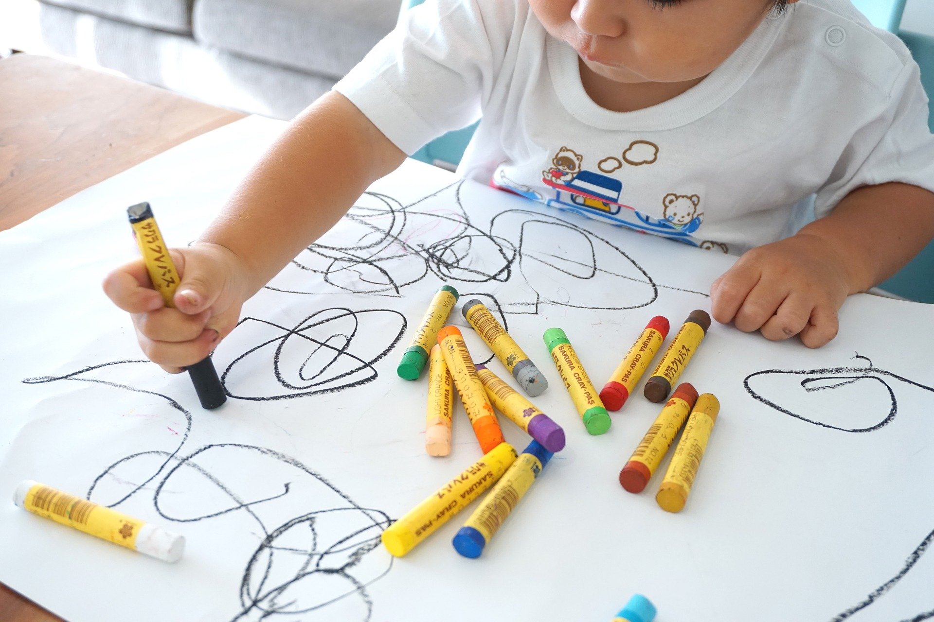 部屋に絵を飾ったら・・・メリットがいっぱいその理由とは 部屋に絵を飾ったら・・・メリットがいっぱいその理由とは