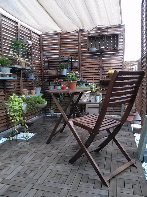 ベランダスペースを有効活用しておしゃれに収納 マンションでもok Covearth Magazine