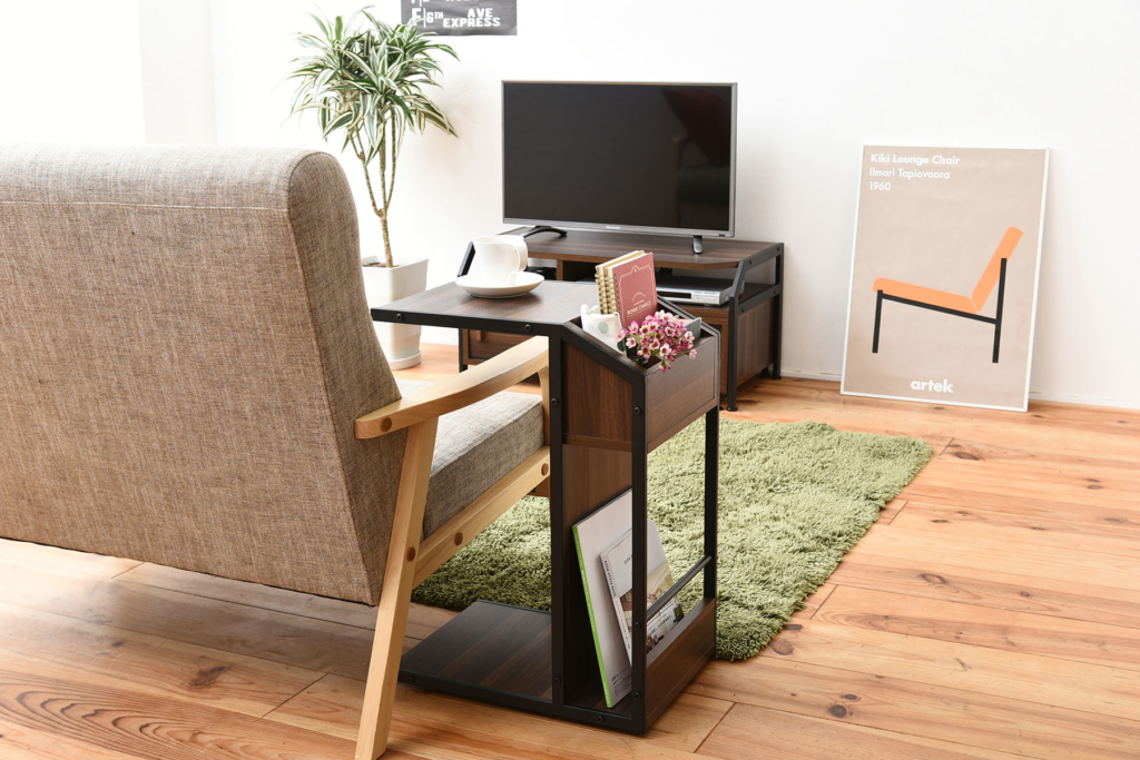 少し変わったものがお好きな方へ！サイドテーブル テーブルクロスっぽい1 少し変わったものがお好きな方へ！サイドテーブル テーブル