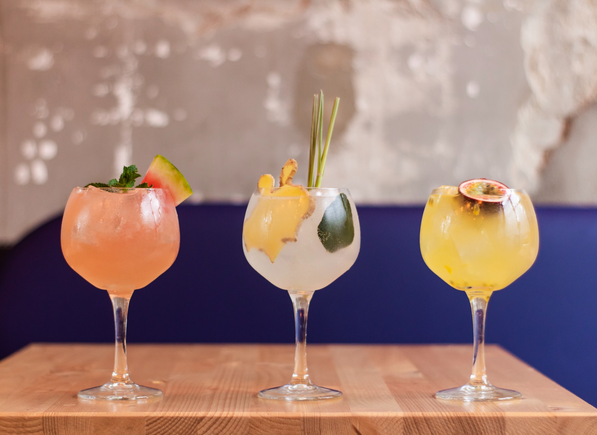 お酒をおしゃれに収納 家飲みがもっと楽しくなる収納アイディア6選 Covearth Magazine