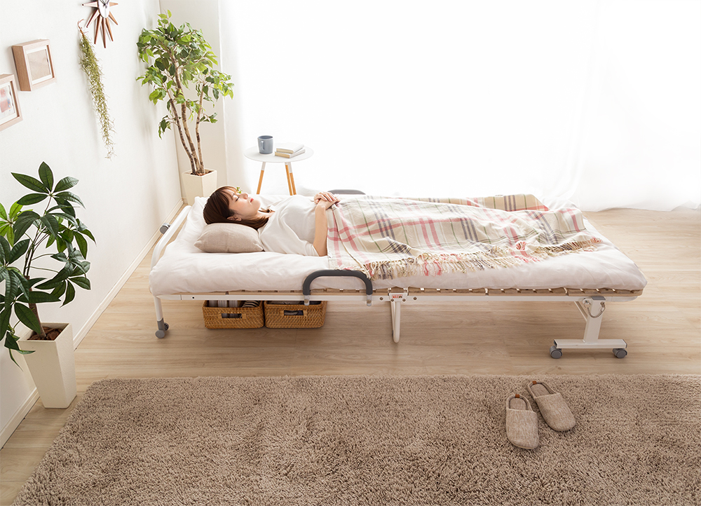 ワンルームにおすすめはどっち？ソファベッドor折りたたみベッド