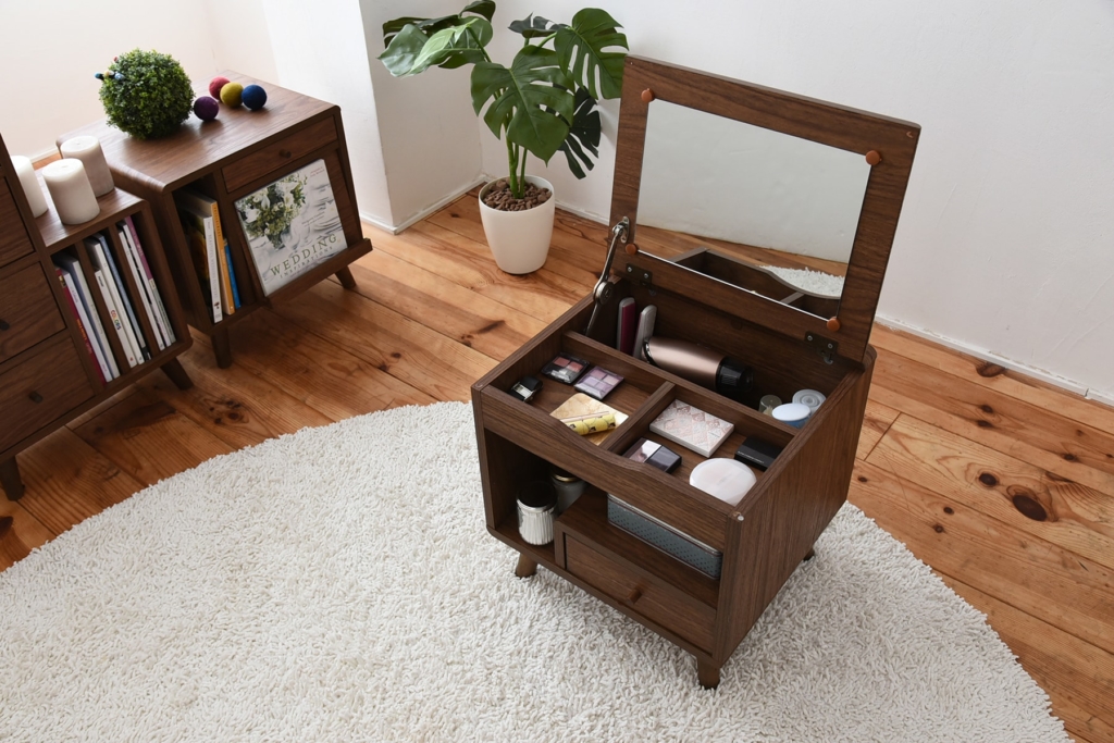 全身ミラーにもなるドレッサー！お手入れも楽々♪