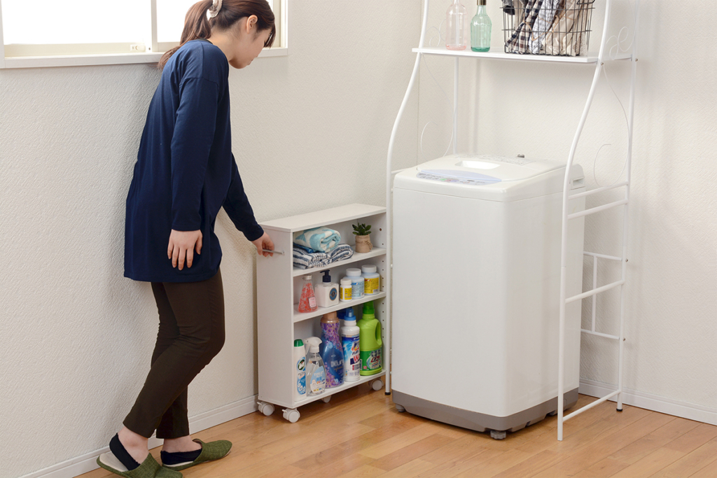 100均】一人暮らしの洗面所に収納を作りたい！簡単DIYを紹介