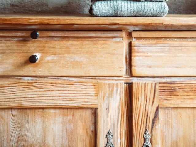 さらに魅力的に！老朽化した家具をリメイク活用するアイデア