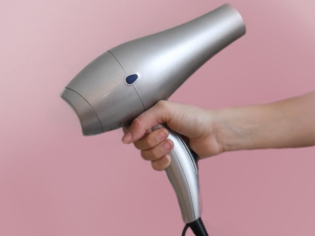 ドライヤー収納で押さえておきたいポイントとおすすめ収納家具