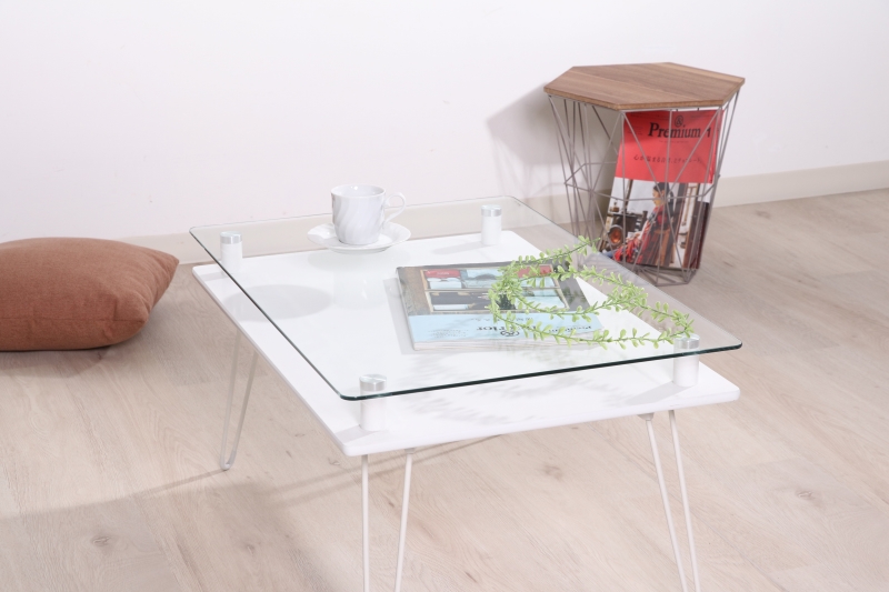 戦士のガラステーブル 高級インテリア ガラス天板付きミニテーブル