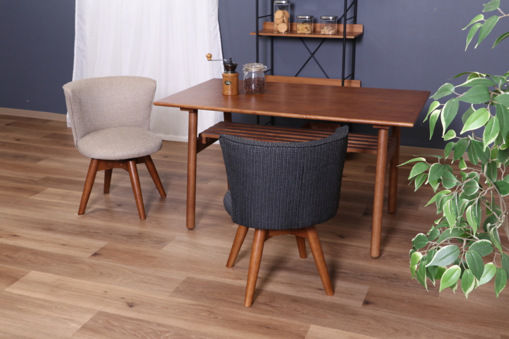 ダイニングの椅子は回転式が便利！メリット＆デメリット比較 