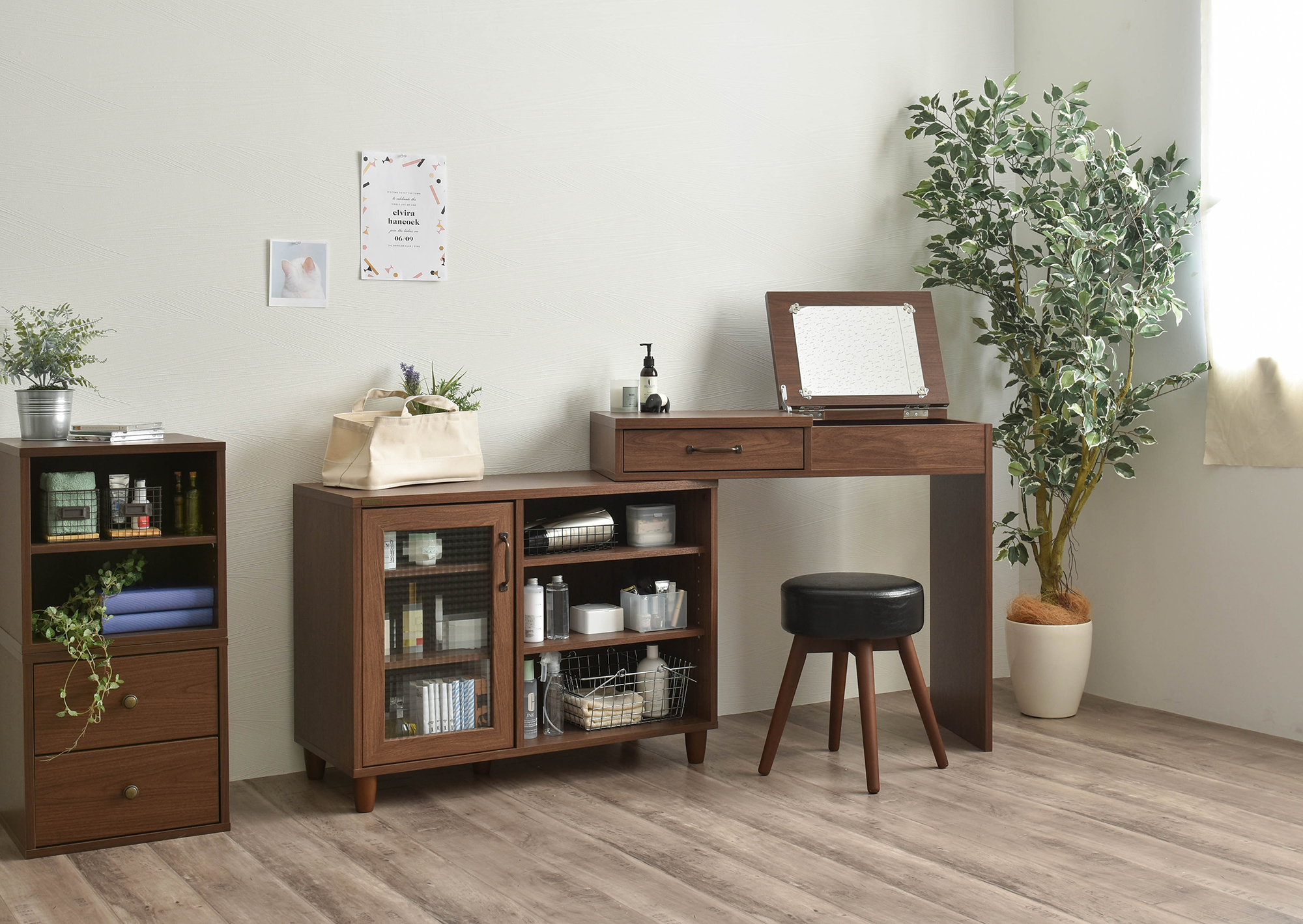 【オークナチュラル】自由に配置！たっぷり収納のお洒落ドレッサー オークナチュラル】自由に配置！たっぷり収納のお洒落ドレッサー