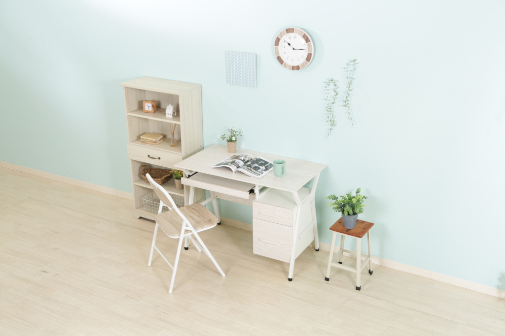 かわいい白い机おすすめ12選♡購入＆配置時のポイントと汚れを防ぐコツ