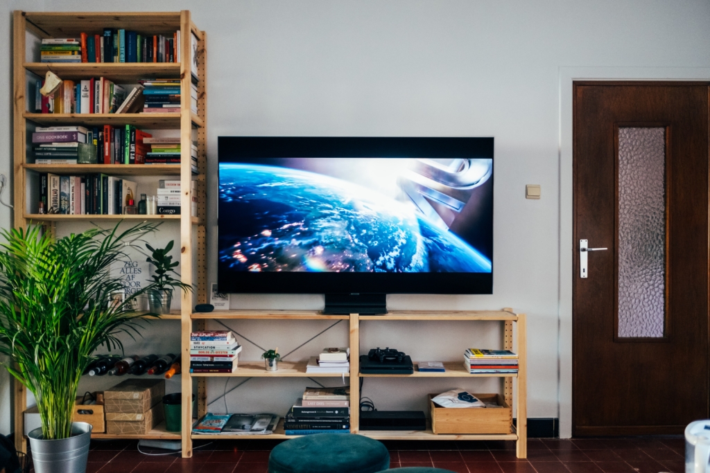 アイディアのリビングルームのテレビ棚の装飾品 アイディアのリビングルームのテレビ棚の装飾品 Amazon｜壁掛け