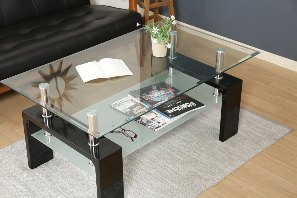 優しいゴールドデザイン　素敵な運気UP風水ガラステーブル 風水エキスパートが語るガラスのテーブル選びのポイント ゴールド