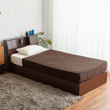 枕元の設備が充実 大容量引き出し付きベッド (セミダブル)