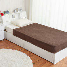 枕元の設備が充実 大容量引き出し付きベッド (ダブル)