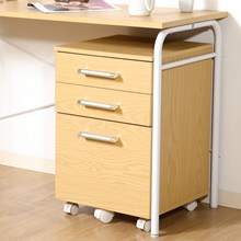 シンプルで使いやすいどんなお部屋にも合う サイドチェスト