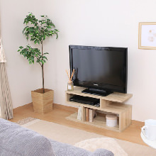収納力もたっぷり S字型テレビ台 幅80cm (オーク)