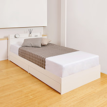 寝室に贅沢を ホテル品質 棚・コンセント付収納ベッド ホワイト (セミダブル)