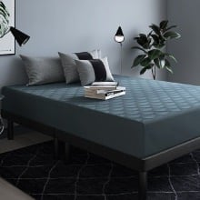 脚付きすのこブラックベッド ダークグレーシーツ (セミシングル)