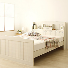 可愛くお部屋を飾れる 日本製 カントリー調 姫系ベッド (セミダブル)