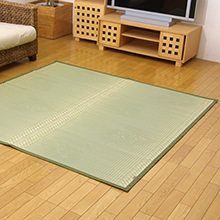 どんなお部屋にも合わせやすいシンプルデザイン 純国産い草花ござカーペット 本間