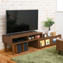 幅・角度も思い通りの形 フリースライド 伸縮テレビ台