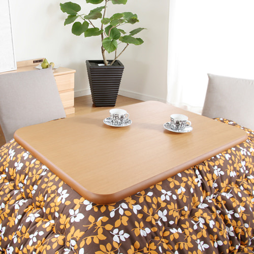 古いこたつの見た目を気軽に変えることができる 楢ラウンドこたつ天板