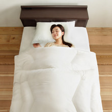 低アレルゲンで安心 リッチホワイト寝具 体型フィットキルト掛け布団