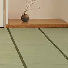 [352×440] さらりとした肌触り 洗えるい草風カーペット 江戸間10畳