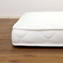 ワンランク上の寝心地を 薄型ポケットコイルスプリングマットレス (セミダブル)