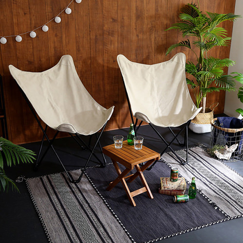 キャンプでもおしゃれな空間を アウトドアフォールディングテーブル