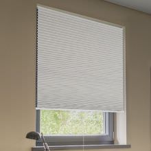 光と熱を遮断 フリーカットハニカムブラインド 58×110cm (遮光タイプ)