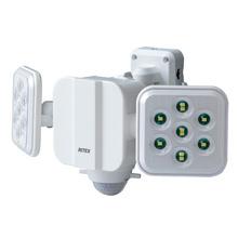 投光器にもなる フリーアーム式 LED乾電池センサーライト (5W×2灯)