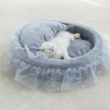 優雅さと快適さを両立 猫用の丸形ベッド 柔らかいレースのプリンセスマット