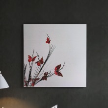 おしゃれなデザインが目を引く 花のファブリックボード