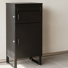 受け取りの手間を減らす上質デザイン 宅配ボックス 2段タイプ