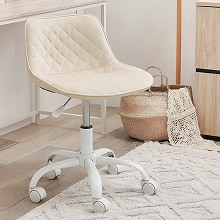 やさしい色合いで上品にデスク周りを彩る オフィスチェア