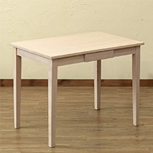 奥行きのあるスペースで作業はかどる 木製テーブル(デスク)90×60cm