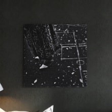 大人のインテリアにとしておすすめ 秦義之のファブリックパネル