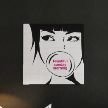 お部屋を洗練された空間に ガールズモチーフのイラストを使ったインテリアパネル
