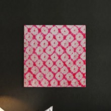 伝統美が息づく和の温もりをお部屋に 和柄の壁掛けインテリア