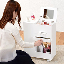 可愛いだけじゃない使いやすさも魅力の コスメワゴン