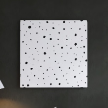 ランダムなドットが描かれた 幾何学模様のファブリックパネル