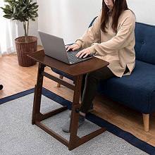 軽量設計で持ち運びもラクにできる 昇降テーブル 幅65cm