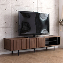 レトロモダンな雰囲気漂うシンプルデザイン 幅180cm テレビボード