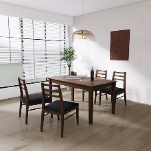 どのようなお部屋にも馴染みやすいシンプルさ ダイニング5点セット