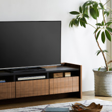 前板のデザインがアクセント 国産テレビボード 幅120cm ブラウン