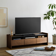 前板のデザインがアクセント 国産テレビボード 幅160cm ブラウン