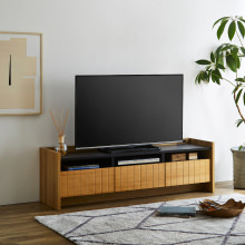 前板のデザインがアクセント 国産テレビボード 幅160cm ナチュラル
